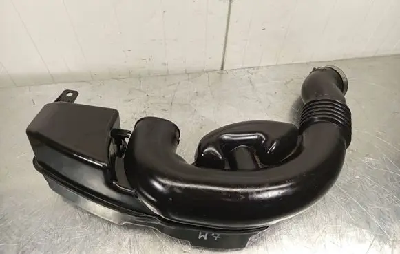 Intake resonator