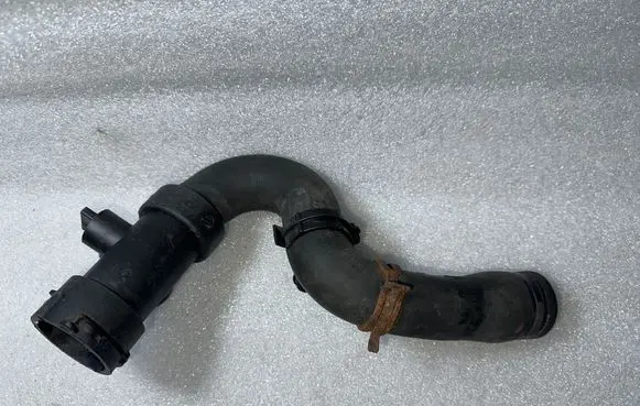 Audi A6 S6 C5 4B Engine coolant pipe/hose 4B0121049D