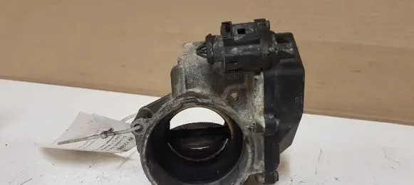 Volkswagen Touran I Throttle valve 03G128063