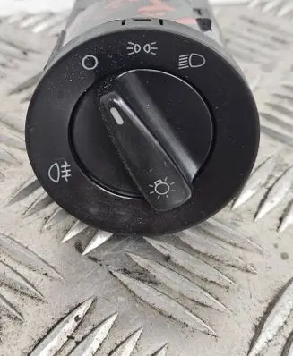Skoda Fabia Mk2 (5J) Light switch 3B0941531B