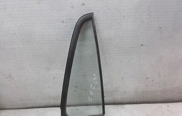 Honda CR-V Rear vent window glass 