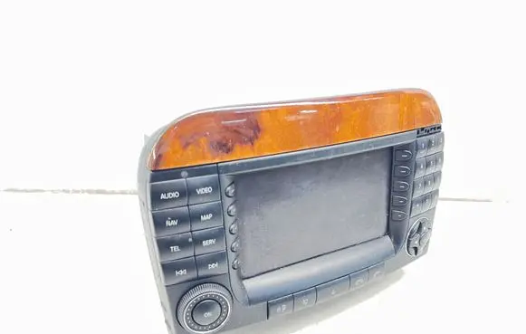 Mercedes-Benz S W220 Radio/CD/DVD/GPS head unit A2208702189 A2208270457 A2204450360