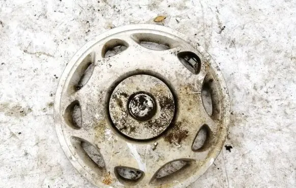 BMW 3 E36 R15 wheel hub/cap/trim 36131180104