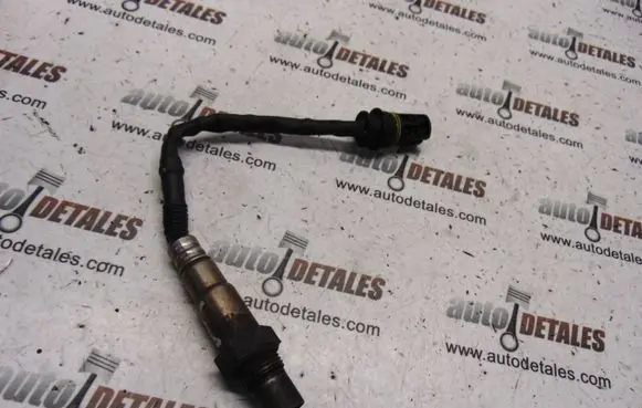 Mercedes-Benz A W168 Lambda probe sensor A0015403717