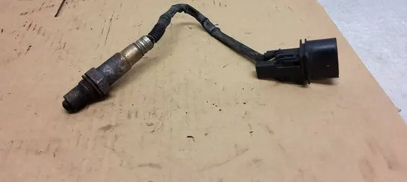 Volkswagen Golf V Lambda probe sensor 03C906262 0258007177