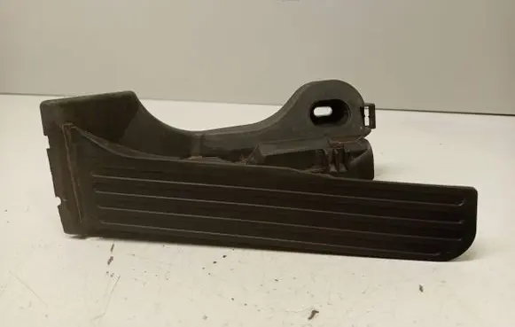 Volkswagen Touran II Accelerator throttle pedal 2K5723503A 6PV00868931