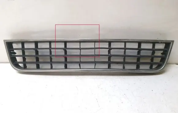 Audi A6 S6 C5 4B Front bumper lower grill 4B0807683L