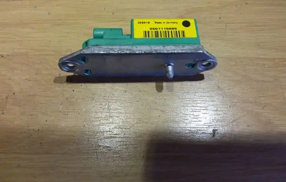BMW 5 E39 Airbag deployment crash/impact sensor 65776900728