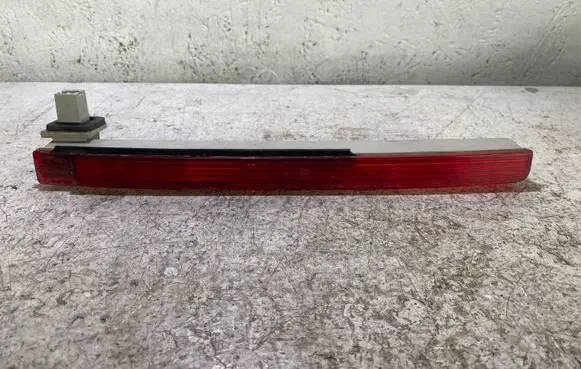 Mercedes-Benz E W211 Third/center stoplight A2118200256 2DA008625