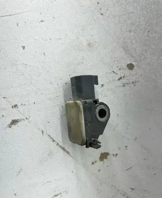 Volvo V70 Airbag deployment crash/impact sensor 31264396