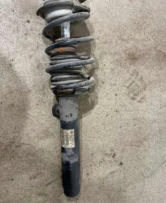BMW X1 E84 Front shock absorber/damper 6851337 E84V063SL