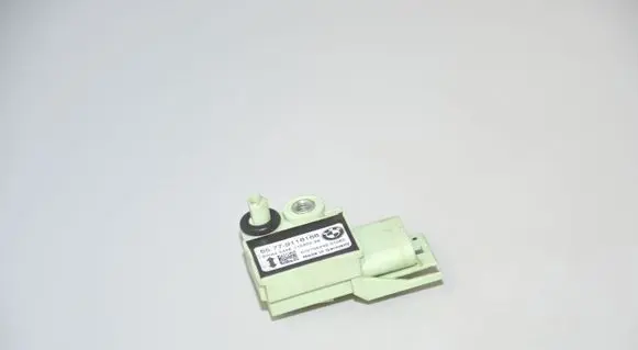 BMW 5 E60 E61 Airbag deployment crash/impact sensor 9118168