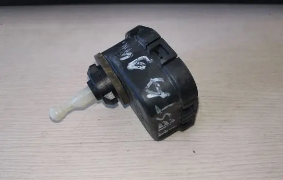 Ford Fiesta Headlight level adjustment motor 0307852314
