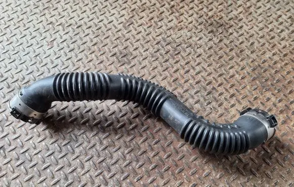 Mercedes-Benz CLA C117 X117 W117 Intercooler hose/pipe A2465200001