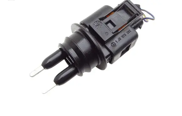 Audi Q3 8U Windshield washer fluid level sensor 7M0919376
