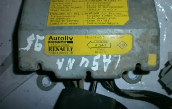 Renault Laguna I Airbag control unit/module 7700410993B 550323000