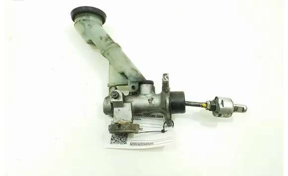 Toyota Land Cruiser (J120) Clutch master cylinder 3141060630