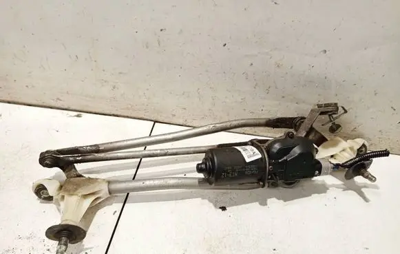 Front wiper linkage and motor