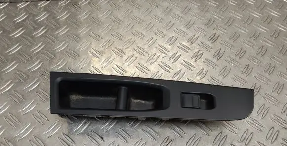 Toyota Yaris Electric window control switch 742310D700
