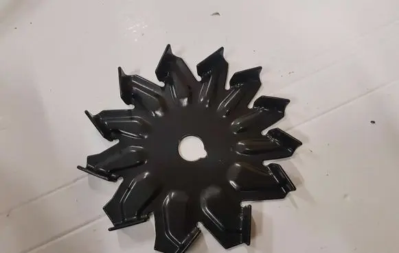 Volkswagen Golf I Alternator pulley 068903171 036903171