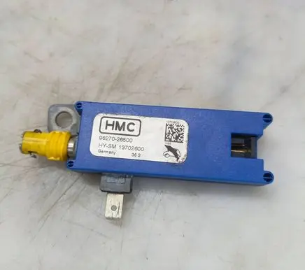 Hyundai Santa Fe Aerial antenna amplifier 13702600 9627026500