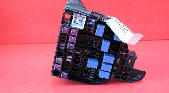 Suzuki Swift II Fuse box set