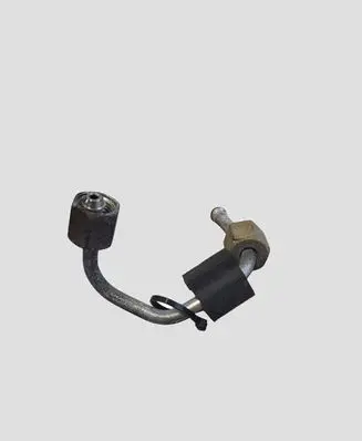 Volkswagen Golf VII Fuel injector supply line/pipe