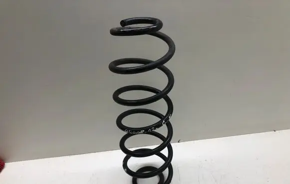 Peugeot 2008 I Rear coil spring