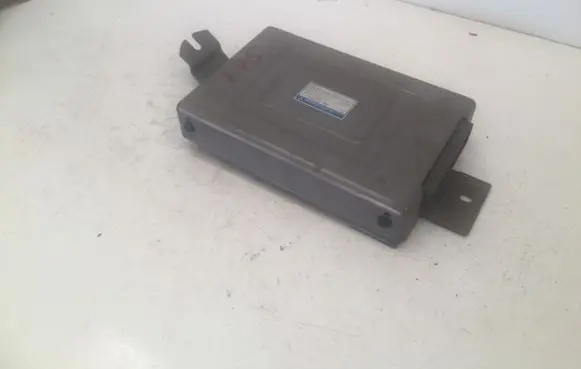 Mitsubishi Galant Engine control unit/module MB942236 X4T70773