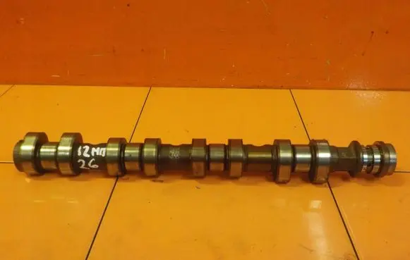 Opel Astra J Camshaft 55562231