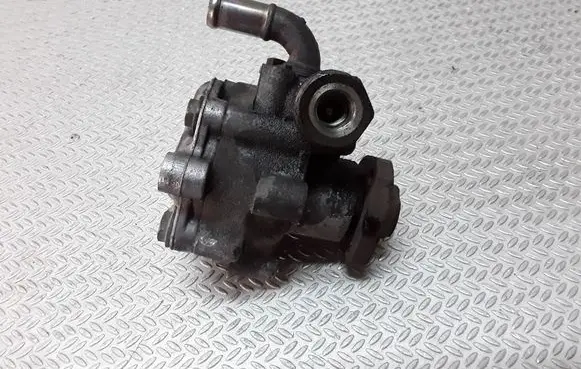 Seat Ibiza II (6k) Power steering pump 6N0422154F
