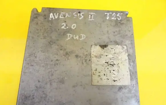 Toyota Avensis T250 Engine control unit/module