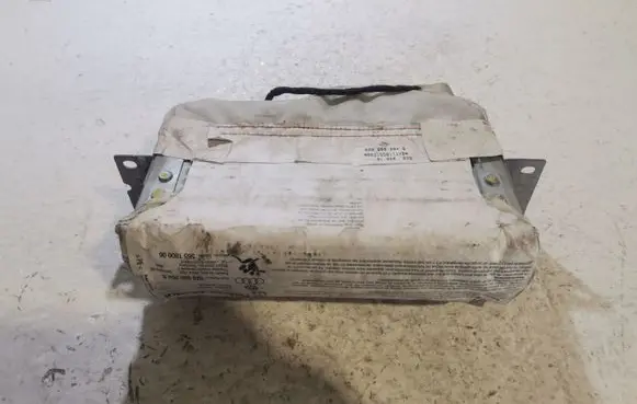 Audi A2 Passenger airbag 8Z0880204B