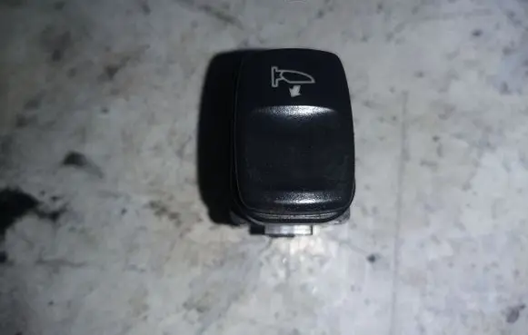 Volvo XC90 Electric window control switch 8691512