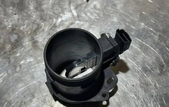 Citroen DS4 Mass air flow meter 9662635680