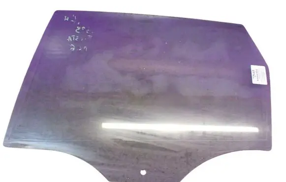 Ford Fiesta Front door window glass four-door 