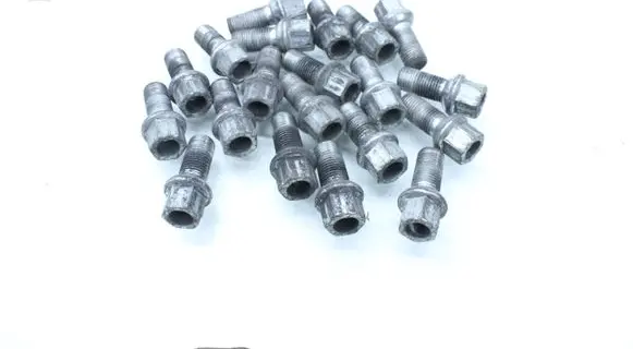 Volkswagen PASSAT B8 Nuts/bolts 