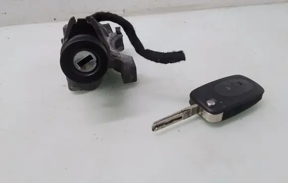 Audi A6 S6 C5 4B Ignition lock