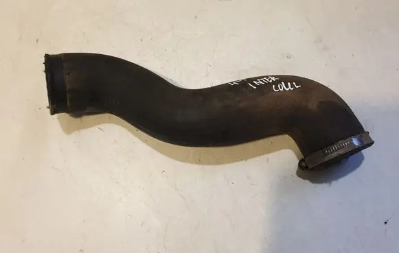 Volvo XC70 Intercooler hose/pipe