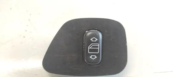 Mercedes-Benz E W210 Electric window control switch 2108208210
