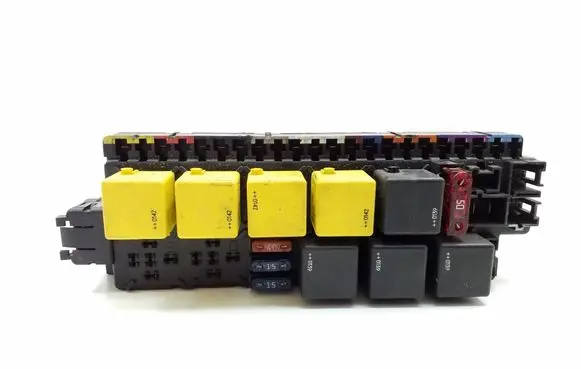 Mercedes-Benz S W220 Fuse module A0295450432
