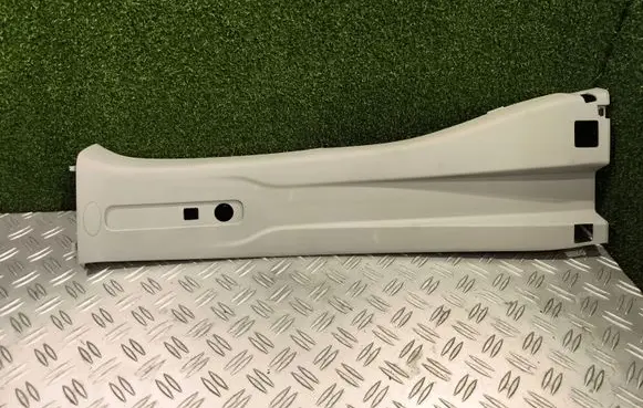Renault Trafic III (X82) (B) pillar trim (top) 769145239R 93868927 93868925