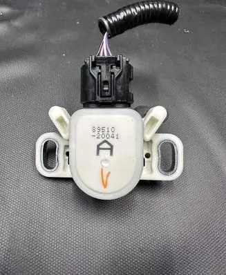 Lexus RX 450H Brake pedal sensor switch 8951020041