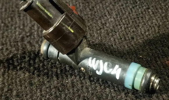 Jeep Grand Cherokee (WJ) Fuel injector X313C02906