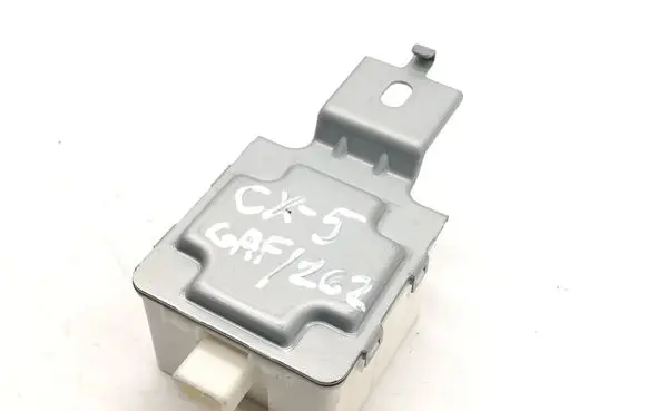 Mazda CX-5 Keyless system antenna KD45675D4