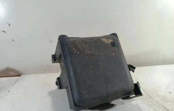 Renault Laguna III Fuse box cover 240110096R