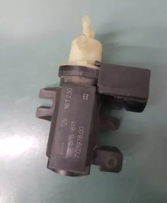 Opel Insignia A Turbo solenoid valve 55575611