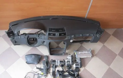 BMW 2 Active Tourer U06 Radio/GPS head unit trim