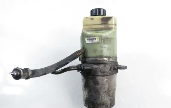 Ford Focus Power steering pump 4M513K514AD