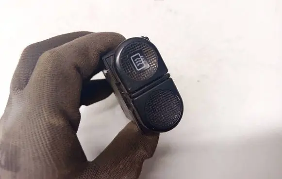 Volkswagen Sharan Windscreen/window heater switch 